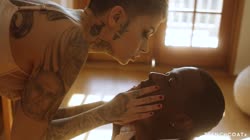 Leigh Raven - Returning The Favor