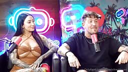 Lillian Phillips ( Lily Phillips ) - Fucks Little Person