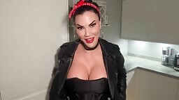 Jasmine Jae - DICK HUNGRY DIVORCEE