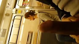 flashing girl subway legendflashing discret flash 2